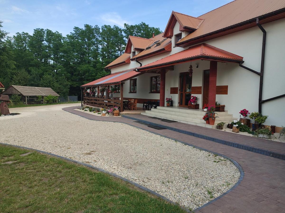 Agrowczasy Nad Stawem Vila Gartatowice Exterior foto