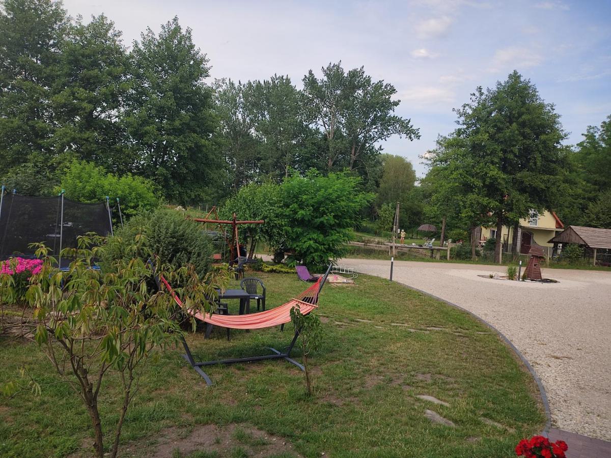 Agrowczasy Nad Stawem Vila Gartatowice Exterior foto